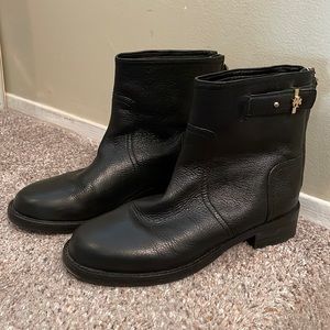 Tory Burch black Chelsea Boots size 8